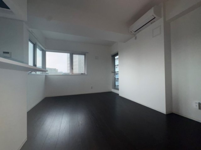 川崎市多摩区登戸の賃貸マンションの洋室