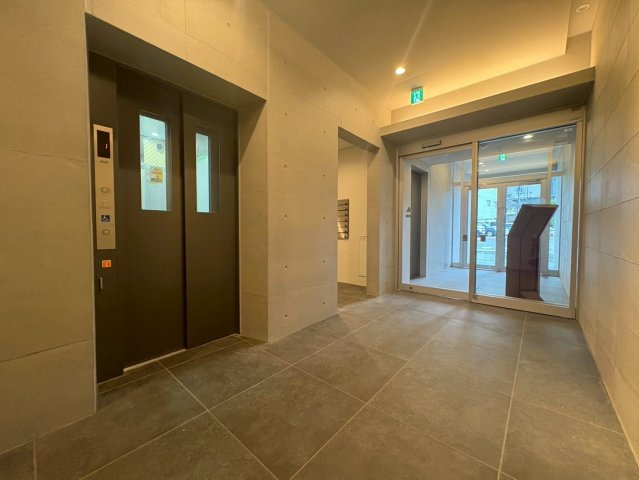 川崎市多摩区登戸の賃貸マンションのロビー