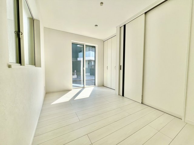 【洋室】 | 練馬区田柄2丁目　新築戸建　6490万円 | ◇明るい1階洋室◇