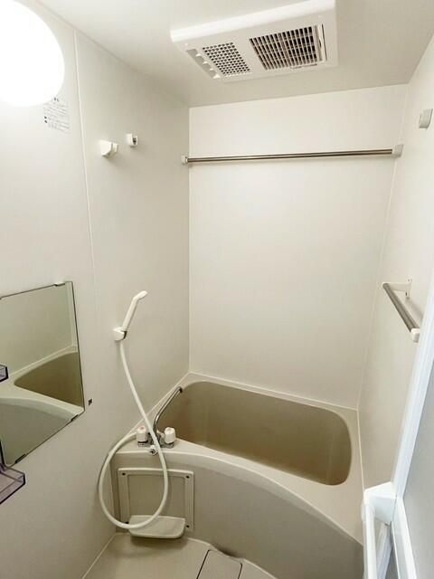 グランシャリオ池袋の浴室