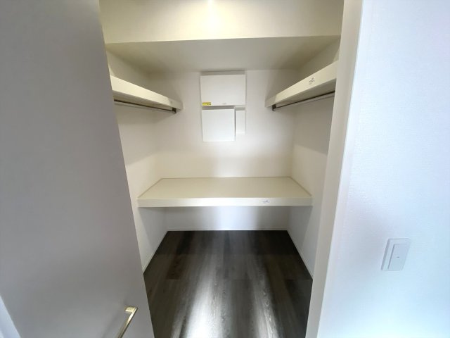 プレミア西条中央Ｂ棟の収納