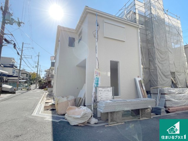 枚方市甲斐田新町　新築一戸建ての外観|現在建築中！落ち着いた街並みで新生活を始めることが出来そう！周辺の物件も併せてご紹介させて頂きます！