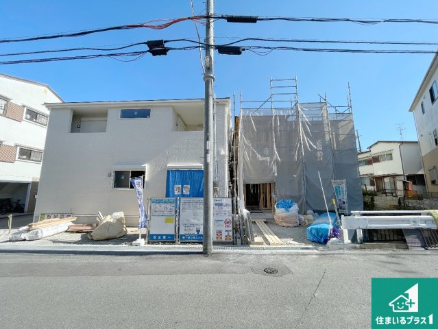 枚方市甲斐田新町　新築一戸建ての外観|現在建築中！落ち着いた街並みで新生活を始めることが出来そう！周辺の物件も併せてご紹介させて頂きます！