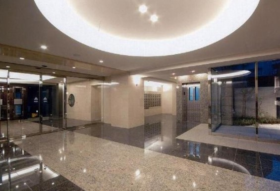 グランド・ガーラ新宿のロビー