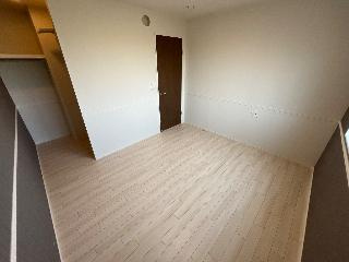 【寝室】 | メゾン　カメリア | 寝室