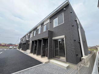 【外観】 | メゾン　カメリア | 外観写真（昼）