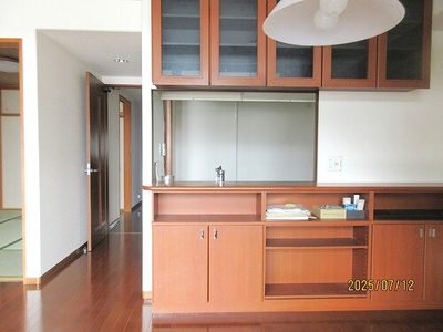 【居間・リビング】 | サーパス今泉第２ | リビングダイニング　別角度