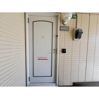 【玄関】 | シャトルハイツB | シンプルで使いやすい玄関です