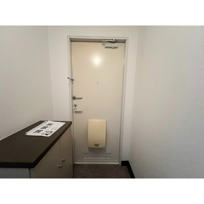 【玄関】 | シャトルハイツB | 毎日通る玄関はこちらです