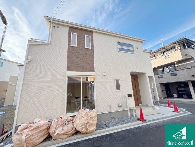 枚方市甲斐田新町　新築一戸建ての外観|お客様に長く安心して住んでいだだける事にこだわった家づくり！住んでからのアフターサービスにもしっかりと取り組んでいます！