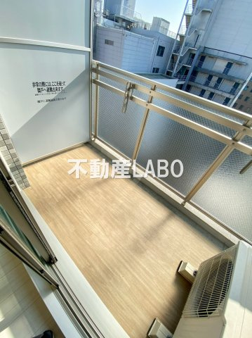 エスリード難波セントラルのバルコニー