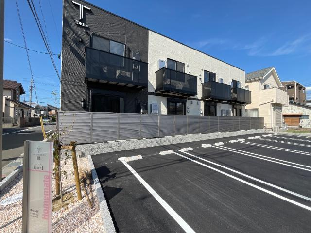 エアル（ｅａｒｌ）の駐車場|外観写真（昼）