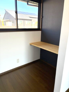 西岐波中古住宅のその他|書斎付きです