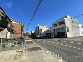 【前面道路含む現地写真】