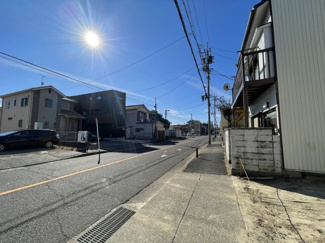 【前面道路含む現地写真】