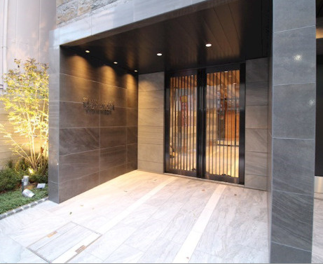 セイワパレス京町堀のエントランス