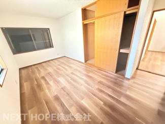 【洋室】 | 川西市けやき坂１丁目中古戸建 | 2階洋室です♪収納スペースも有り、室内を有効に使用していただけます！！