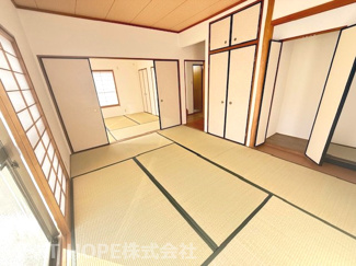 【和室】 | 川西市けやき坂１丁目中古戸建 | 1階和室6帖から和室4.5帖です♪足を伸ばして寛げる居室です！！