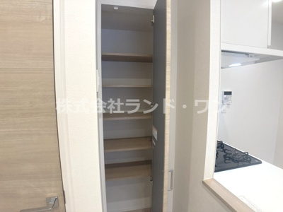 【収納】 | 向陽ハイツB棟 | キッチンの隣にある収納