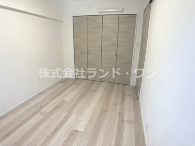 【洋室】 | 向陽ハイツB棟 | 約5.7帖の洋室
