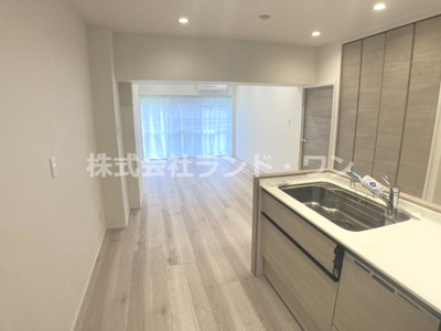 【居間・リビング】 | 向陽ハイツB棟 | 約14.8帖のLDK