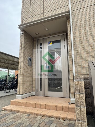 メゾンサカエのエントランス