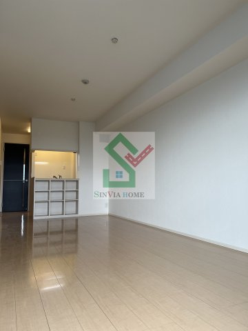 メゾンサカエの居間・リビング