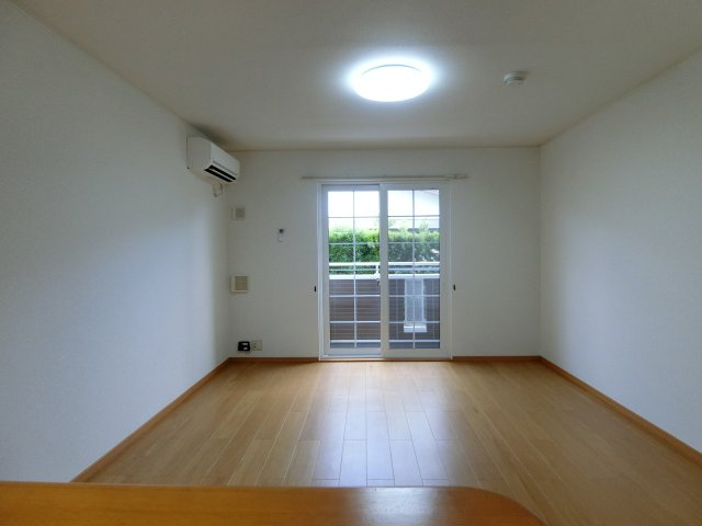 オリエント中島　Ａの居間・リビング