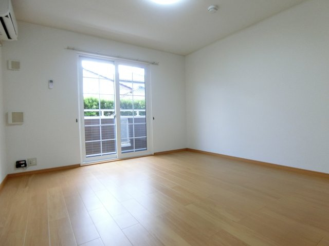 オリエント中島　Ａの居間・リビング