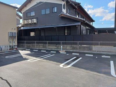 【駐車場】 | ミルキーコート