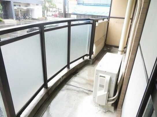 ポポラーレ壱番館のバルコニー