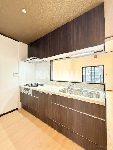 KOMOREBI西郷通のキッチン