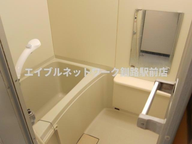 クレステージ若竹の浴室