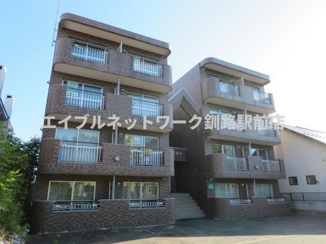 クレステージ若竹の外観