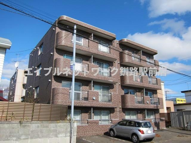 クレステージ若竹の外観