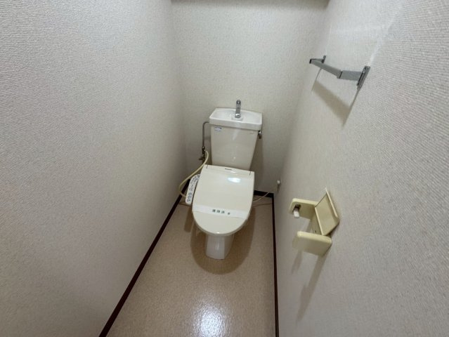 フローラルハイツ服部のトイレ