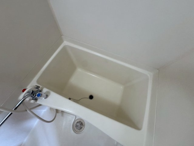 フローラルハイツ服部の浴室