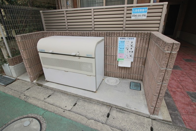 クレール・ミシカのロビー