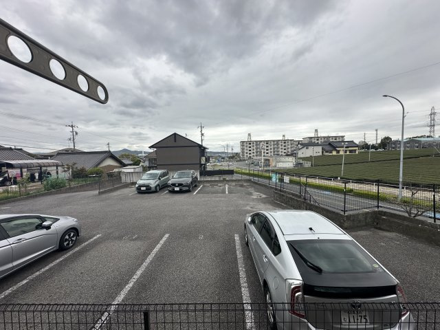Dias Green View 12のバルコニー