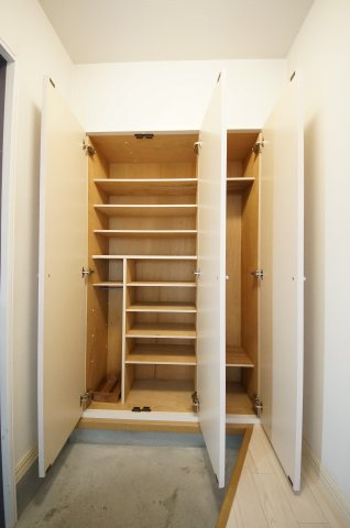 ディアス78　T棟の収納|※写真は別の部屋のものです。