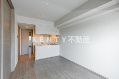 【居間・リビング】 | テラス大崎 | ゆったり過ごせる居間です