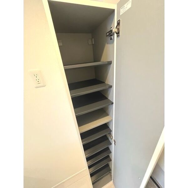 Le Ciel 六番町　名古屋市賃貸　仲介手数料無料の玄関