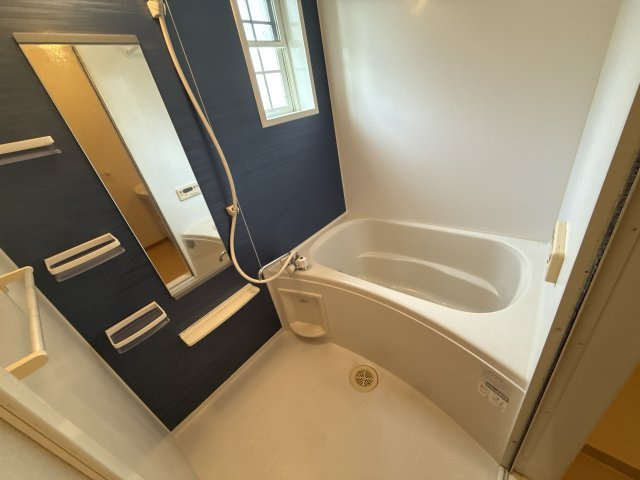 フォルストⅡの浴室