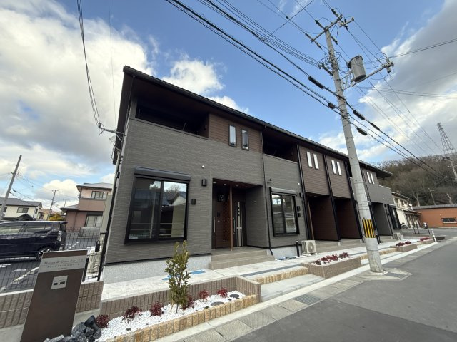 メゾン　ド　グレースＥＡＳＴ２