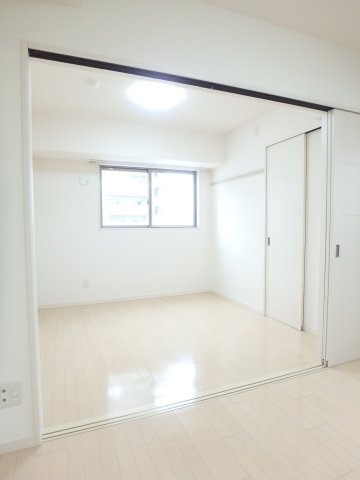 【寝室】KDX定禅寺通レジデンス