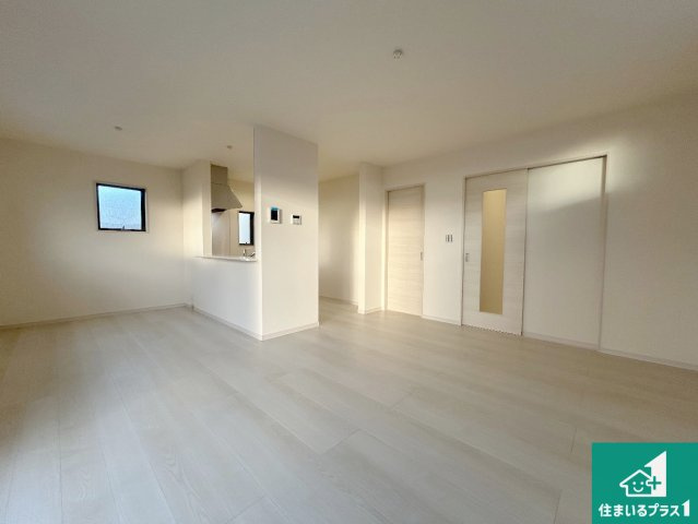 岸和田市池尻町　第3期　新築一戸建ての前面道路含む現地写真|周辺は落ち着いた街並みの住宅地！子育てがしやすい住環境です！まだ未完成ですが、現地でしかわからない事もございます。是非一度ご覧ください。