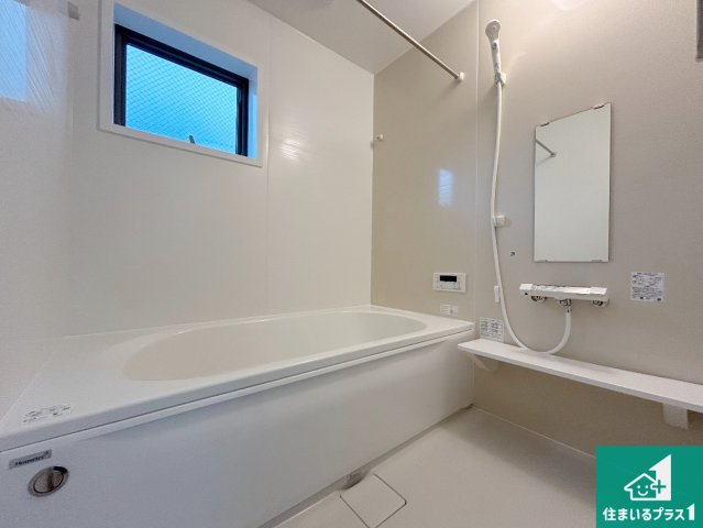 岸和田市池尻町　第3期　新築一戸建ての前面道路含む現地写真|周辺は落ち着いた街並みの住宅地！子育てがしやすい住環境です！まだ未完成ですが、現地でしかわからない事もございます。是非一度ご覧ください。