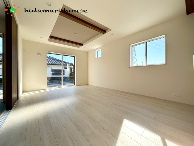 北本市二ツ家2丁目3期　新築戸建　ブルーミング01の前面道路含む現地写真