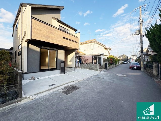 現地説明会開催　木津川市木津南後背　新築一戸建ての外観|お客様に長く安心して住んでいだだける事にこだわった家づくり！住んでからのアフターサービスにもしっかりと取り組んでいます！