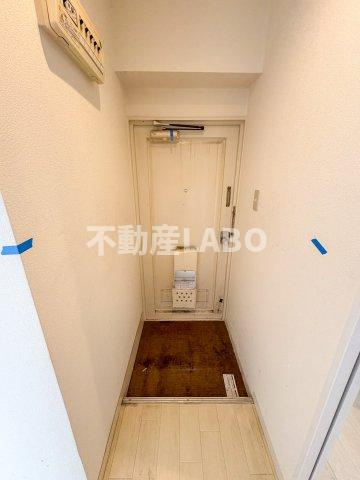 松栄大正ハイツの玄関